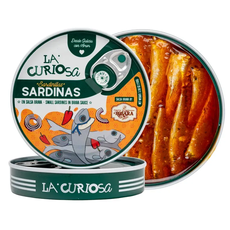 La Curiosa — Sardinillas en salsa brava, brand-supplied product photo